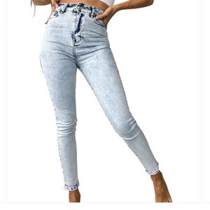 Chipre Stylish High Rise Light Blue Jeans